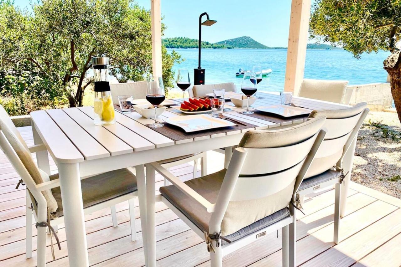 Buqez Eco Resort - Beach Villa 28 - Directly By Beach Drage Bagian luar foto