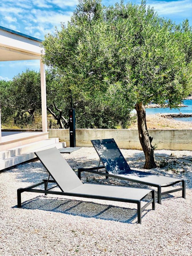 Buqez Eco Resort - Beach Villa 28 - Directly By Beach Drage Bagian luar foto