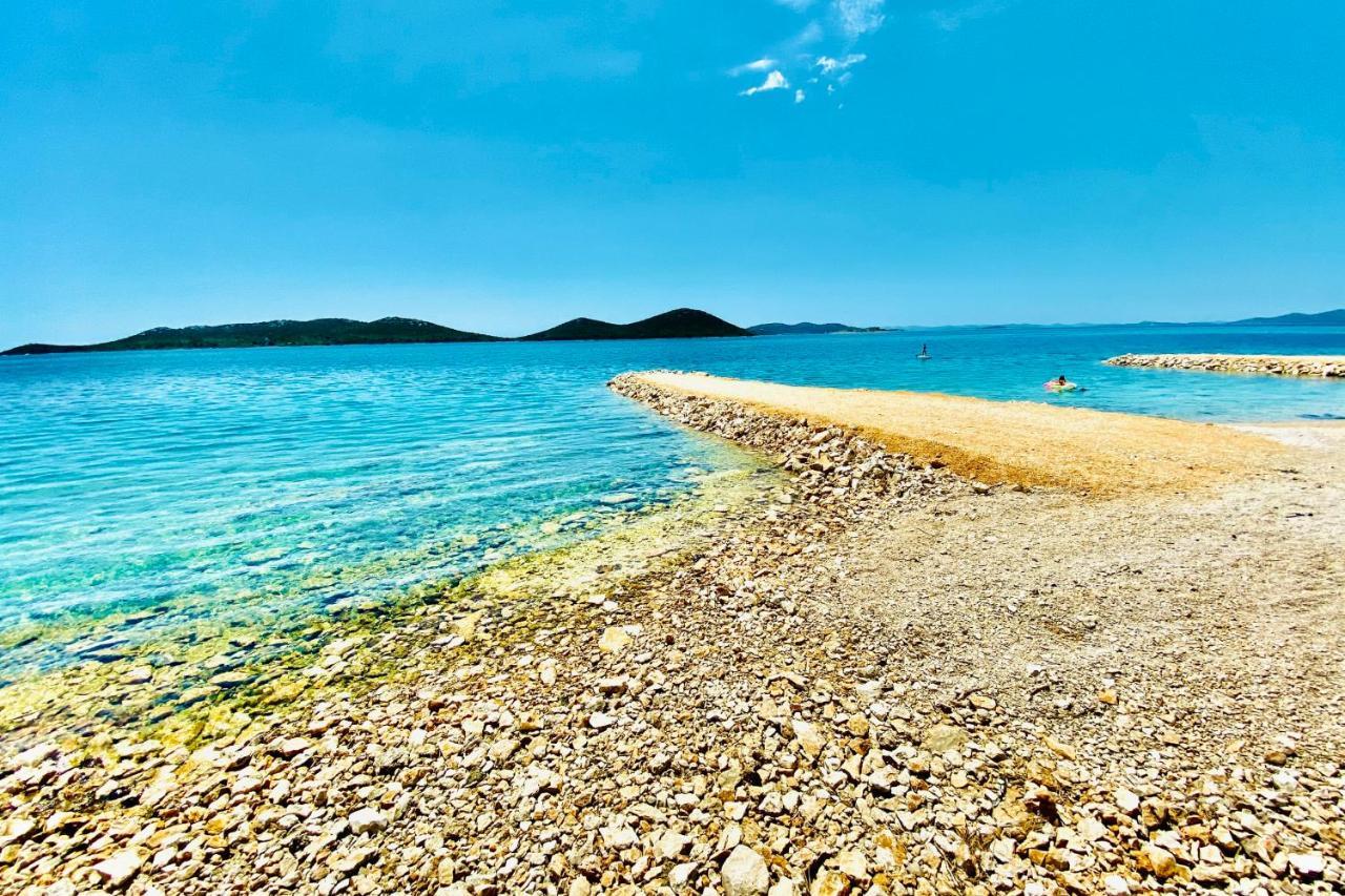 Buqez Eco Resort - Beach Villa 28 - Directly By Beach Drage Bagian luar foto
