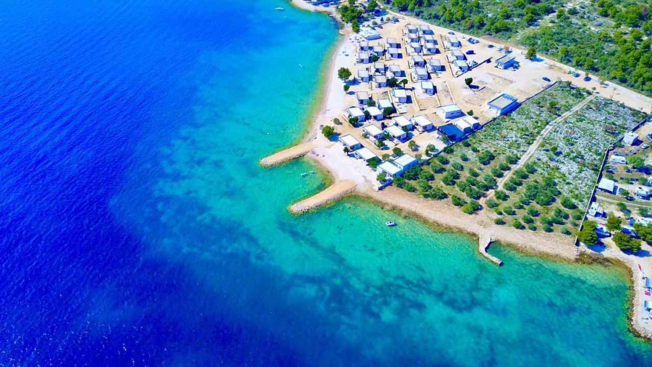 Buqez Eco Resort - Beach Villa 28 - Directly By Beach Drage Bagian luar foto